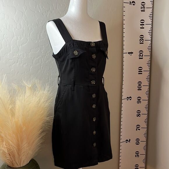 Forever 21 black button front dress w/ front pockets & belt loops. Super cute. - Picture 11 of 15